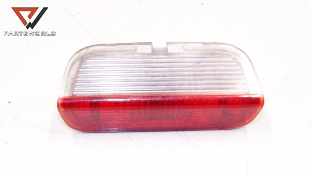 Плафон кора багажник за vw golf v plus 1.9 tdi 90 hp (bru) (hatchback) Плафон кора багажник за vw golf v plus 1.9 tdi 90 hp (bru) (hatchback)