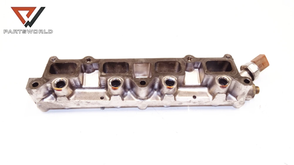 Горивна рейка gk284ah8 за vw passat 6 variant (b6,3c5) 1.4 tsi ecofuel 150 hp cdga (combi) Горивна рейка gk284ah8 за vw passat 6 variant (b6,3c5) 1.4 tsi ecofuel 150 hp cdga (combi)