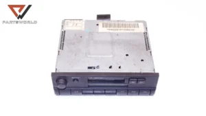 Радио касетофон  alpha 4 за vw golf iii 1.6 i 75 hp abu (hatchback)