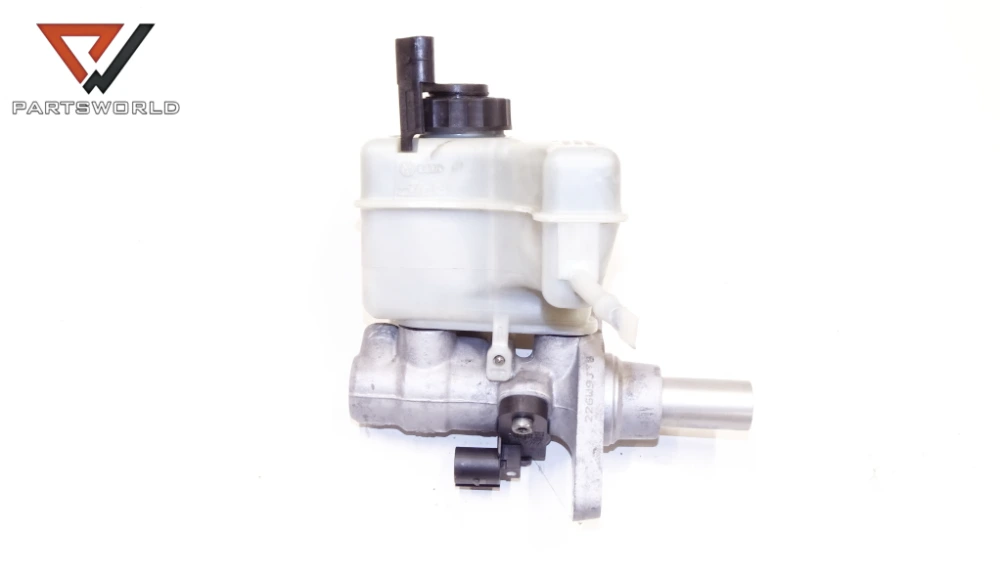 Спирачна помпа с казанче за vw passat 6 variant (b6,3c5) 1.4 tsi ecofuel 150 hp cdga (combi) Спирачна помпа с казанче за vw passat 6 variant (b6,3c5) 1.4 tsi ecofuel 150 hp cdga (combi)