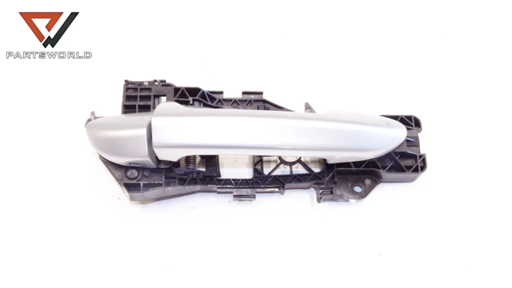 Външна дръжка задна дясна за vw passat 6 variant (b6,3c5) 1.4 tsi ecofuel 150 hp cdga (combi) Външна дръжка задна дясна за vw passat 6 variant (b6,3c5) 1.4 tsi ecofuel 150 hp cdga (combi)