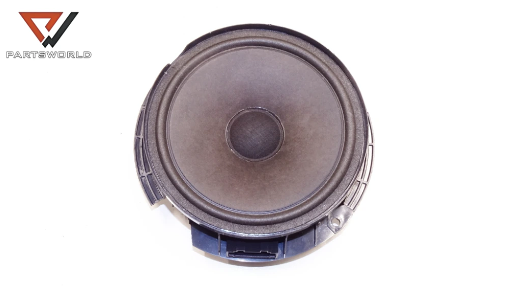 Високоговорител заден за vw passat 6 variant (b6,3c5) 1.4 tsi ecofuel 150 hp cdga (combi) Високоговорител заден за vw passat 6 variant (b6,3c5) 1.4 tsi ecofuel 150 hp cdga (combi)