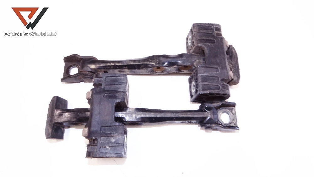 Ограничители врати за mini hatch (r56) cooper 1.6i 16v 122hp (hatchback) Ограничители врати за mini hatch (r56) cooper 1.6i 16v 122hp (hatchback)