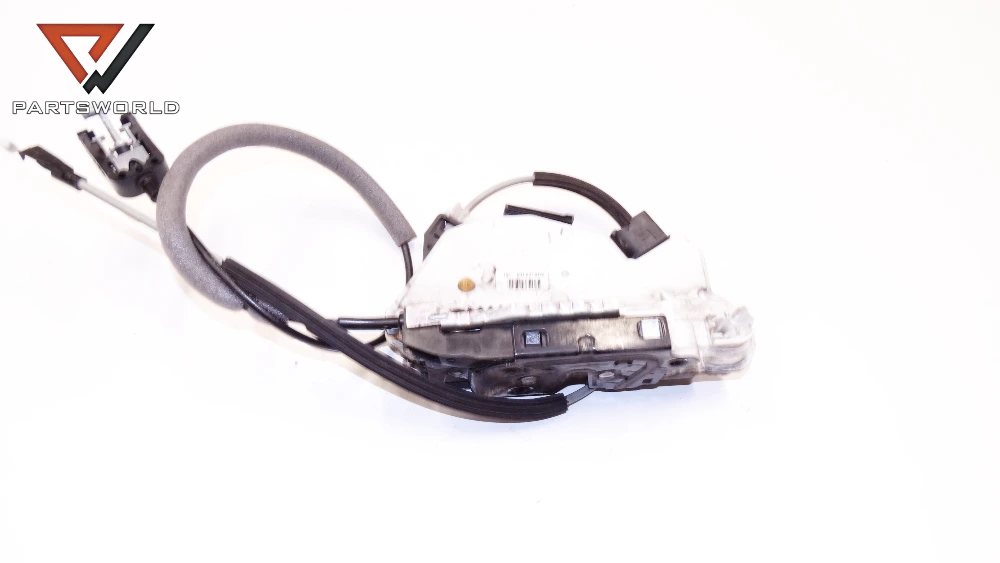 Брава врата предна лява 5n1837015a за seat ibiza iv sc 1.9 tdi 105hp (hatchback) Брава врата предна лява 5n1837015a за seat ibiza iv sc 1.9 tdi 105hp (hatchback)