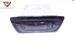 Радио cd 6j0035153b за seat  ibiza iv sc 1.9 tdi 105hp (hatchback)