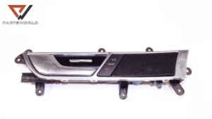 Вътрешна дръжка предна лява  за audi a6 (4f,c6) quattro 3.0 tdi 224 hp (combi)