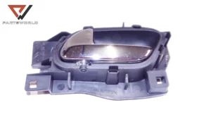 Вътрешна дръжка задна лява  за peugeot 407 sw 1.6 hdi 136hp sportwagon