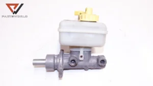 Спирачна помпа с казанче  за vw golf iv (mk4) 1.8 t 20v (150 hp) (aeb)