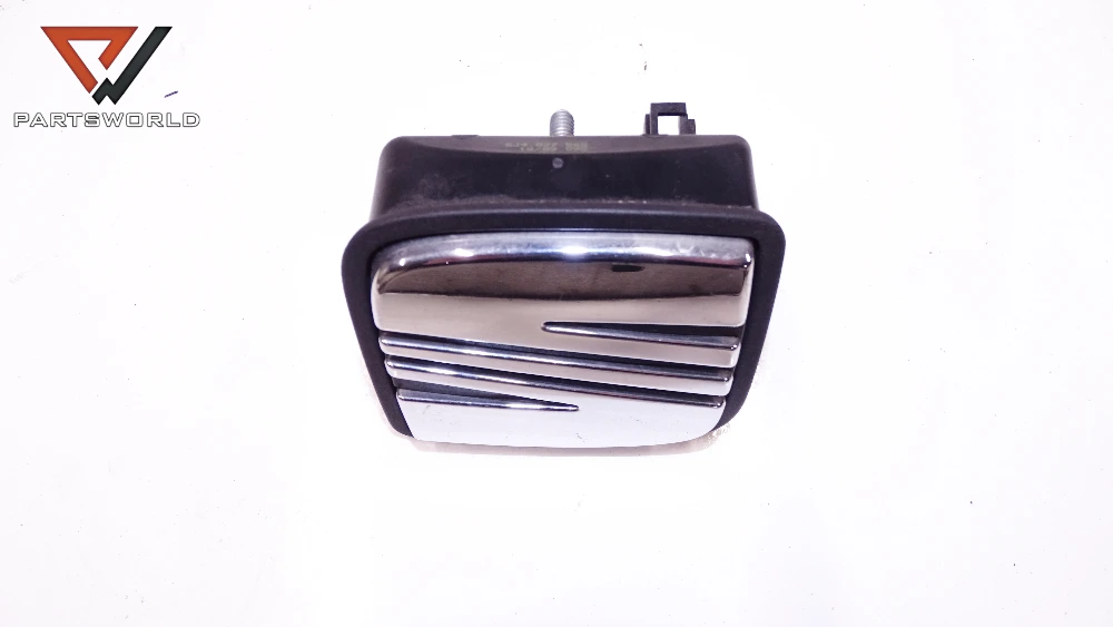 dsc03815_partsworld Външна дръжка заден капак за SEAT Ibiza IV SC Cupra 1.4 TFSI 108 hp (coupe) - Image 1