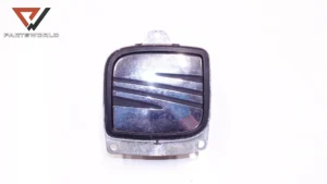 Външна дръжка отваряне заден капак 5p0827565c за seat  altea (5p) 1.6 mpi 102 hp