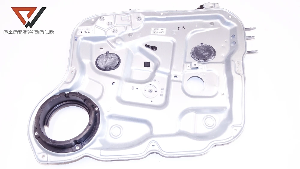 dsc04724_partsworld Стъклоповдигач преден десен 82480-2B030WKS4 за HYUNDAI Santa Fe II 2.2 CRDi 4WD 155 hp - Image 1