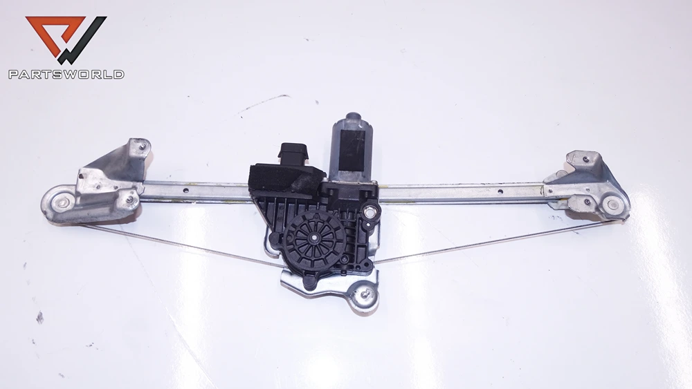 dsc04931_partsworld Машинка ел стъкло със стъклоповдигач заден ляв 13132231 за OPEL Zafira B (facelift) 1.9 CDTI 120 hp - Image 1