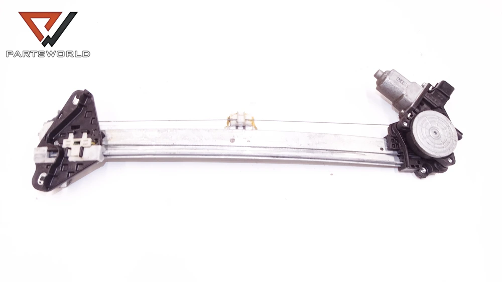 dsc05720_partsworld Машинка ел стъкло със стъклоповдигач заден десен за HONDA Civic VIII Hatchback 2.2 D 140 hp - Image 1