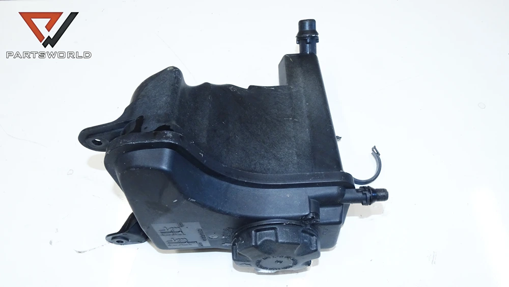 dsc05814_partsworld Казанче антифриз за BMW 3-series (E91) 3.0 D 231 hp - Image 1